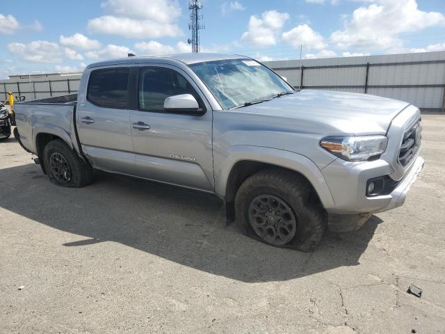 2018 Toyota Tacoma Double Cab - Image 4