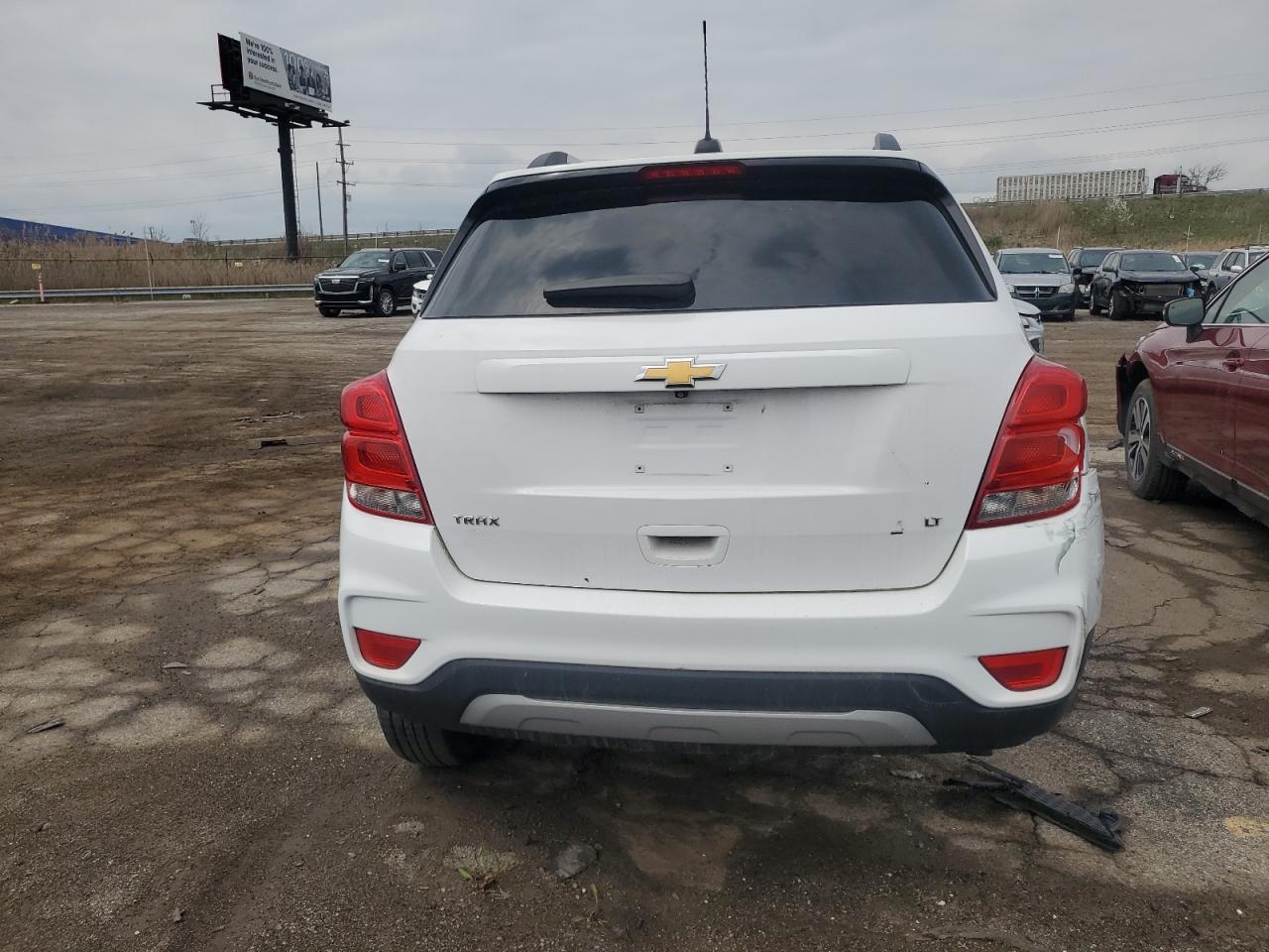 2018 CHEVROLET TRAX 1LT - Фото 6