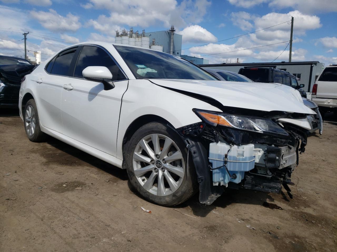 2020 TOYOTA CAMRY LE - Фото 4
