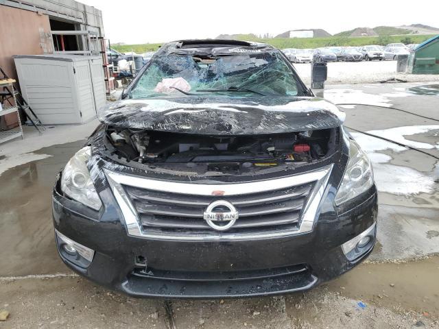 2015 Nissan Altima 2.5 - Image 5