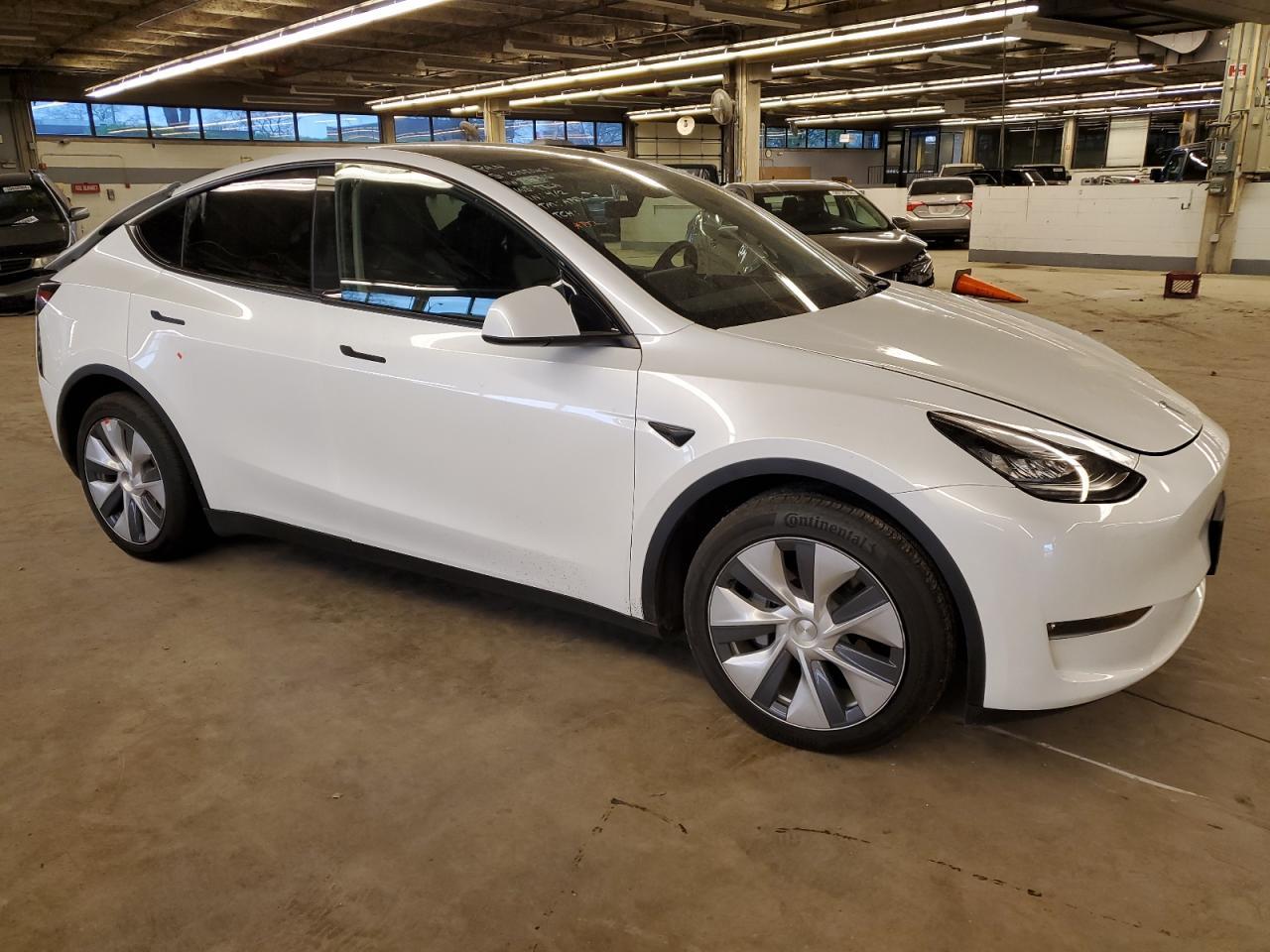 2023 TESLA MODEL Y - Image 4