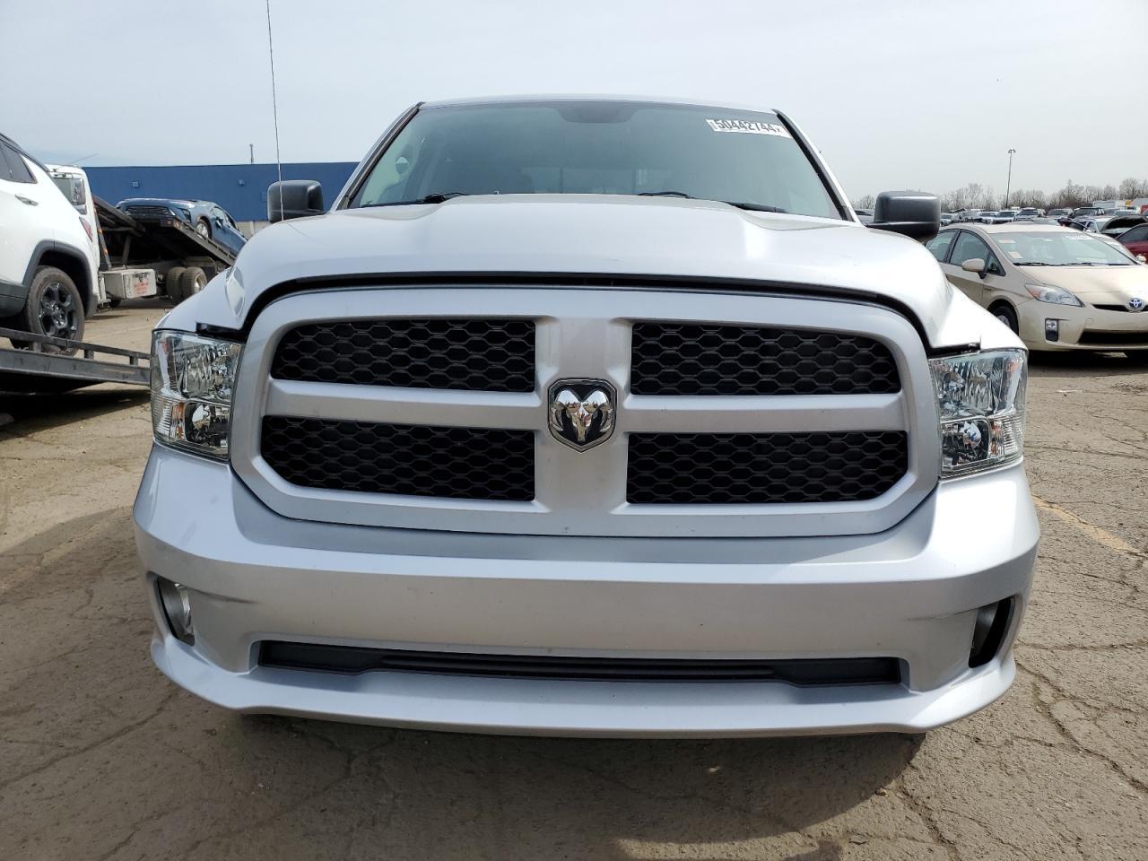 2014 RAM 1500 ST - Фото 5