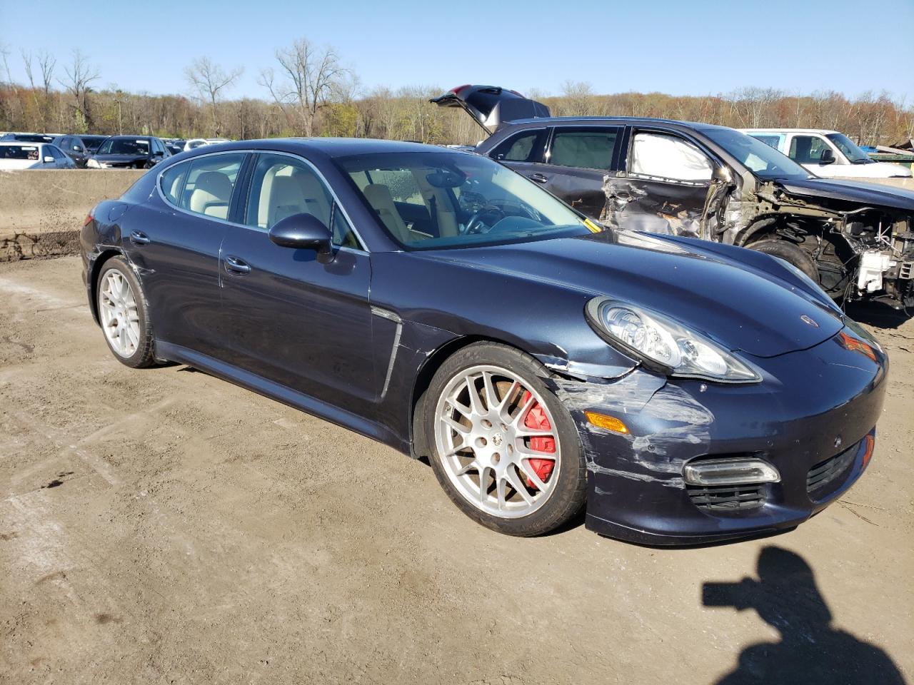 2011 PORSCHE PANAMERA T - Image 4