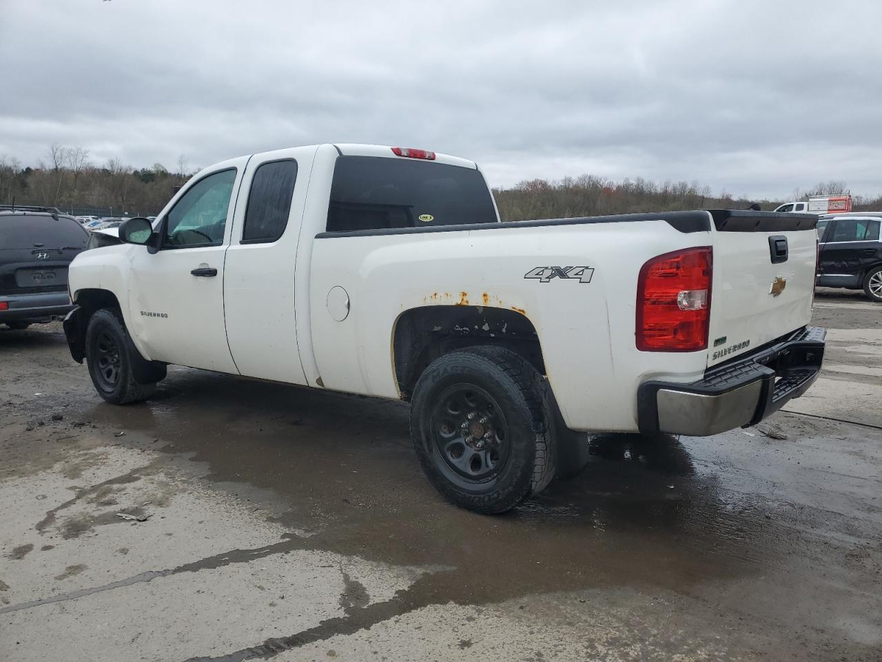 2012 CHEVROLET SILVERADO - Image 2