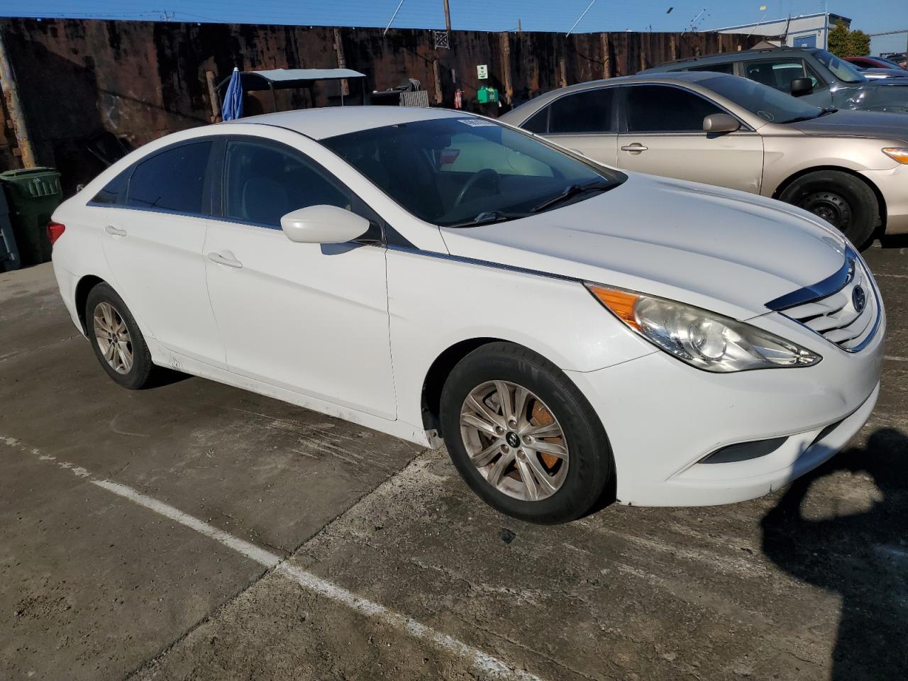 2013 HYUNDAI SONATA GLS - Image 4