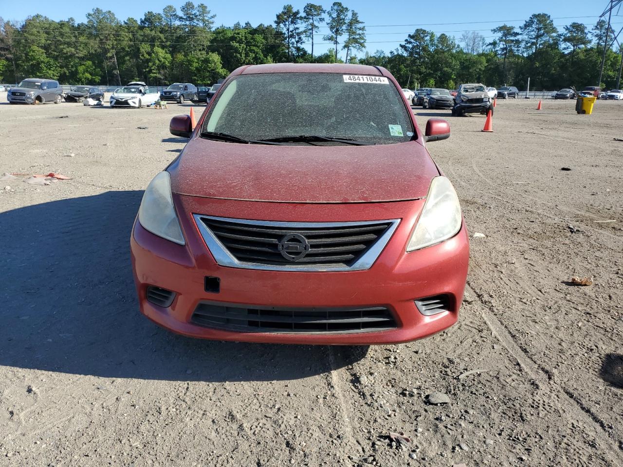 2014 NISSAN VERSA S - Фото 5
