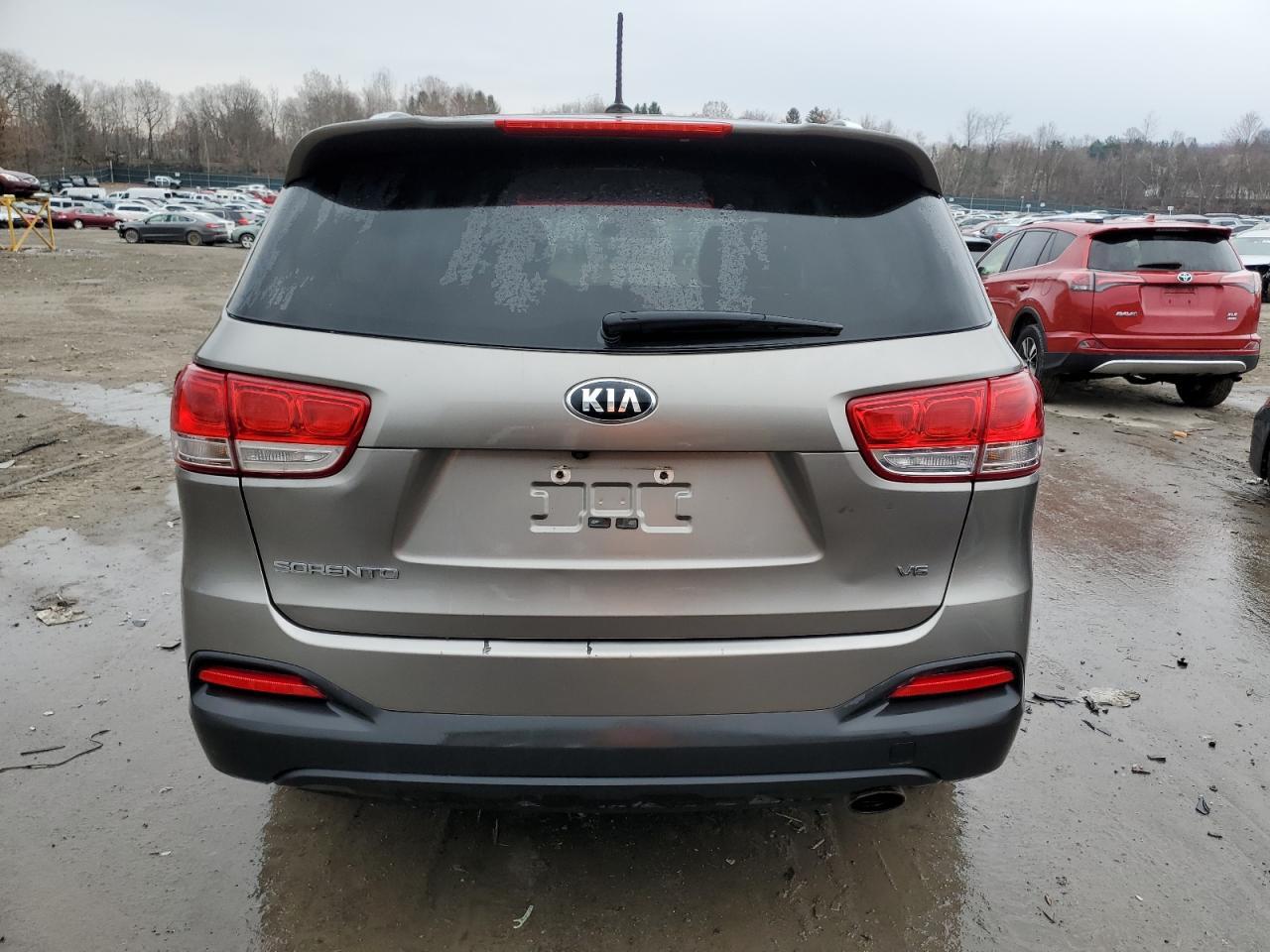 2017 KIA SORENTO LX - Image 6