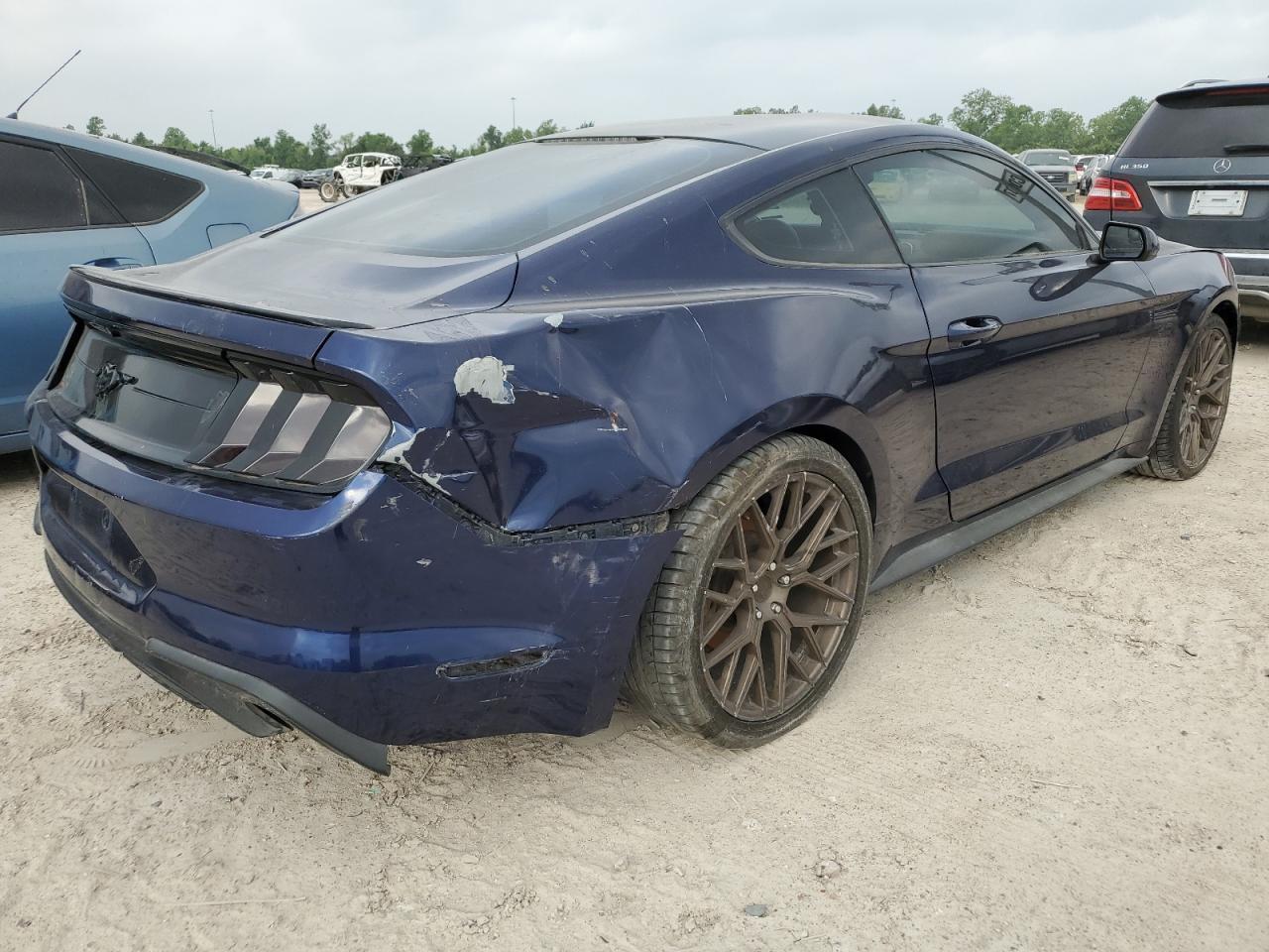 2018 FORD MUSTANG - Image 3