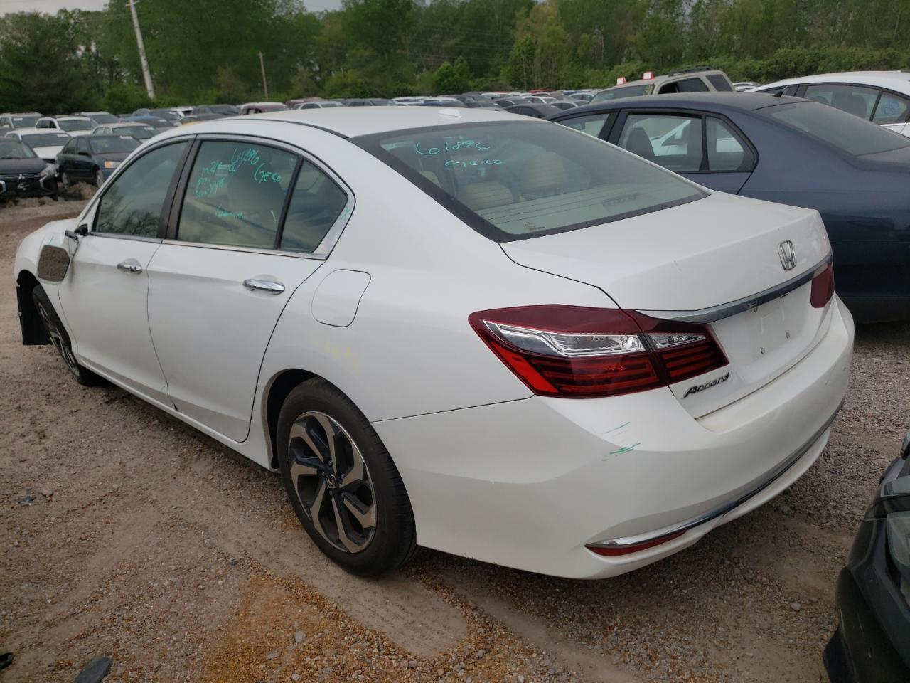 2016 HONDA ACCORD EXL - Image 2