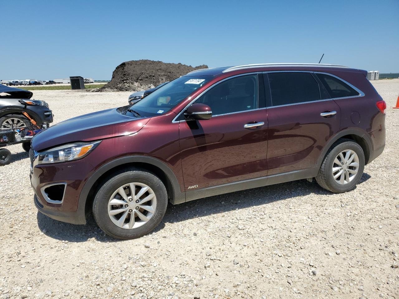 2017 KIA SORENTO LX car image