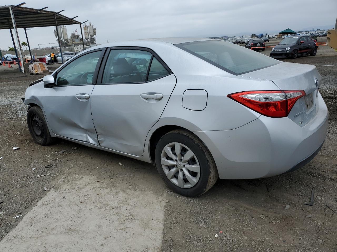 2015 TOYOTA COROLLA L - Фото 2