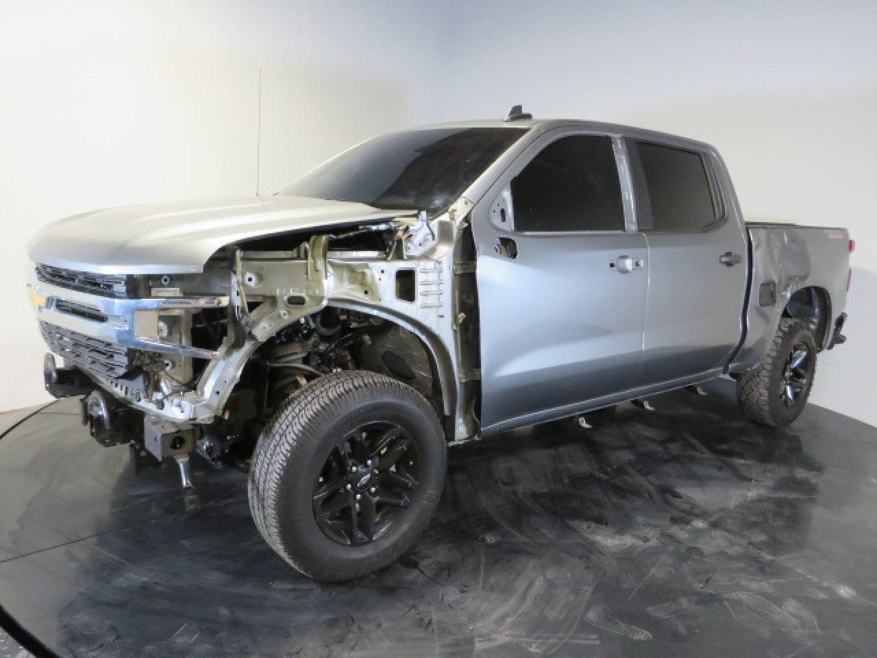 2021 CHEVROLET SILVERADO - Фото 2