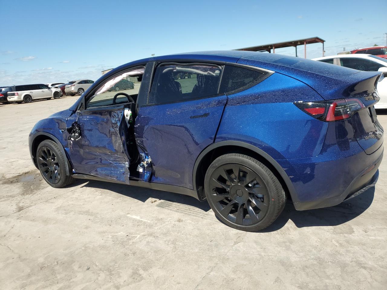 2024 TESLA MODEL Y - Image 2