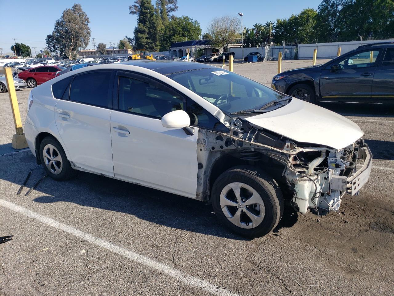 2015 TOYOTA PRIUS - Image 4