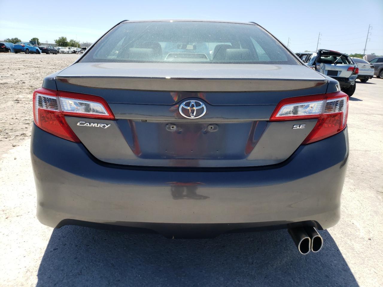 2014 TOYOTA CAMRY L - Image 6