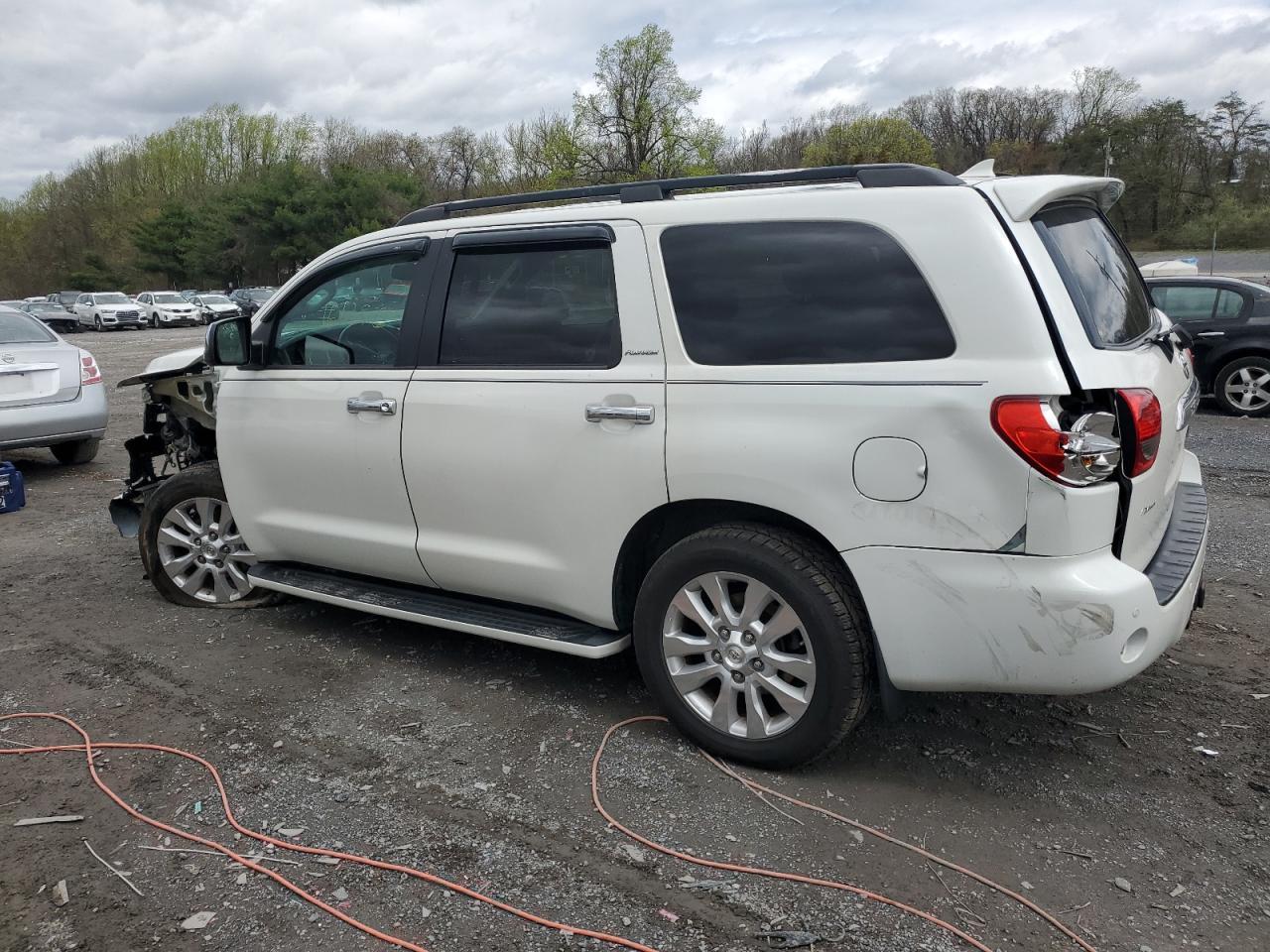 2013 TOYOTA SEQUOIA PL - Фото 2