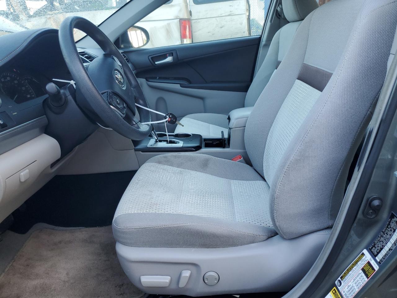 2012 TOYOTA CAMRY LE A - Фото 7