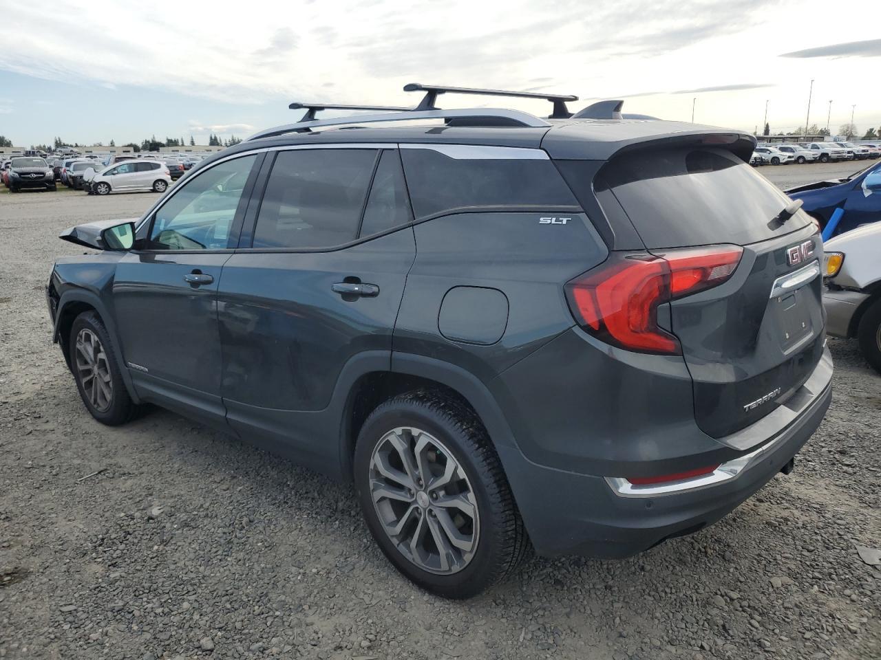 2018 GMC TERRAIN SL - Image 2