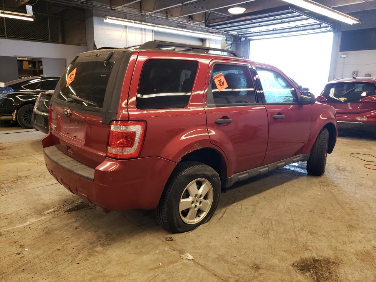 2012 FORD ESCAPE XLT - Фото 3