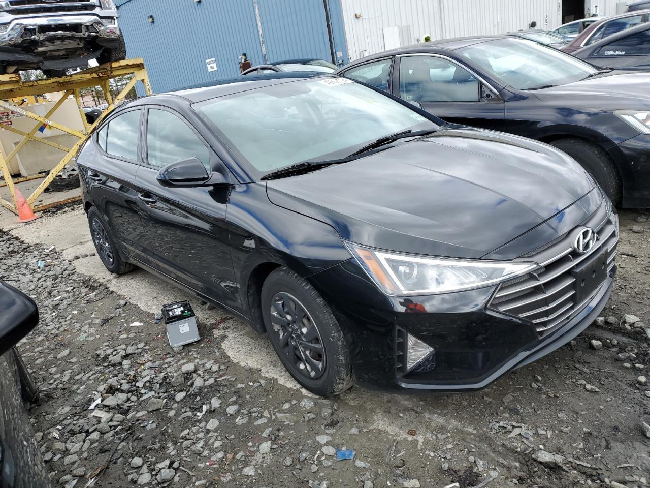 2019 HYUNDAI ELANTRA SE - Фото 4