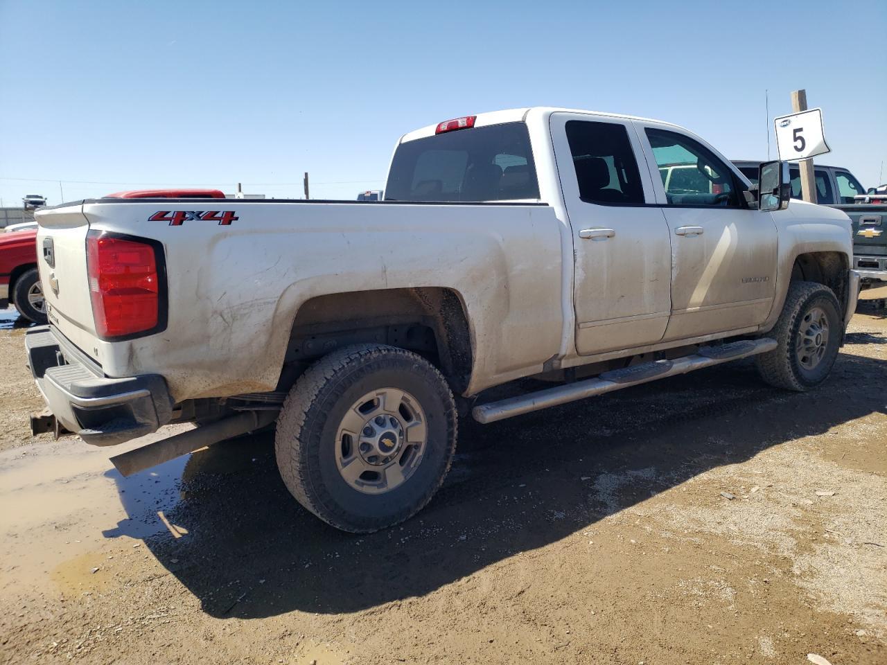 2018 CHEVROLET SILVERADO - Image 3