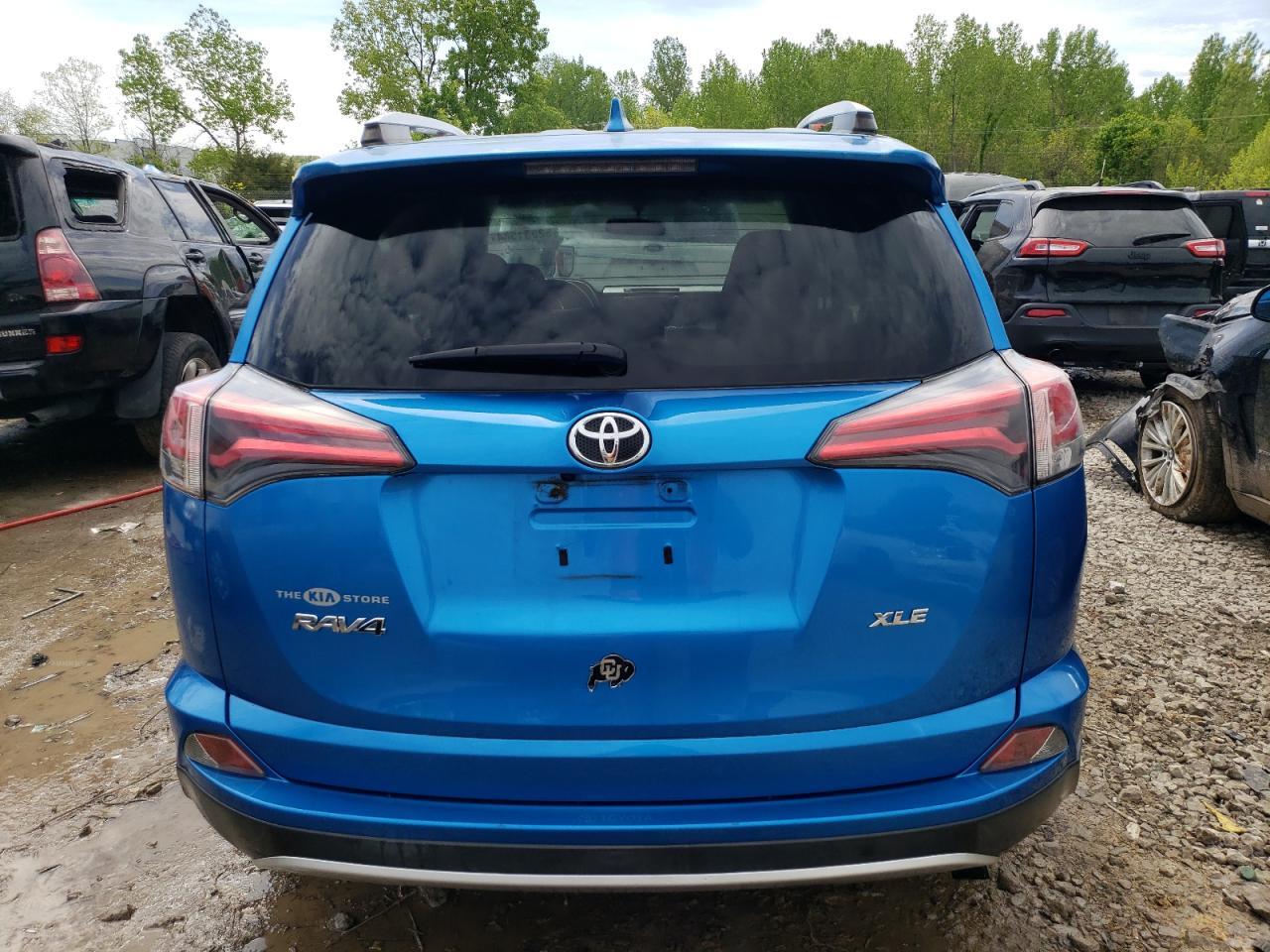 2016 TOYOTA RAV4 XLE - Image 6