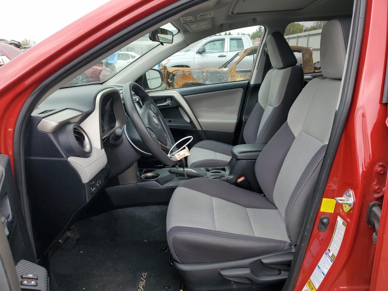 2015 TOYOTA RAV4 XLE - Фото 7