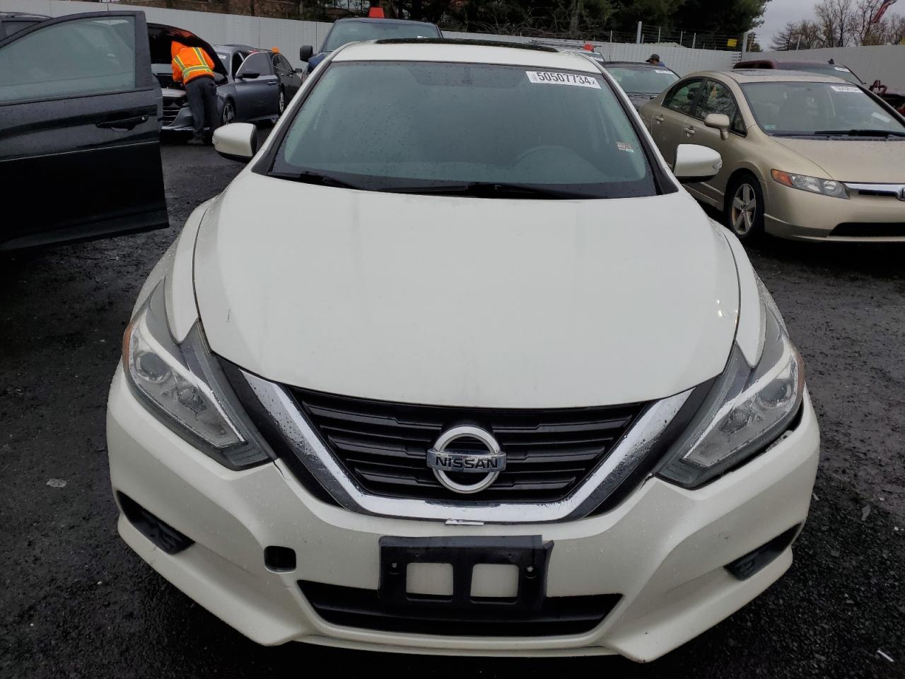 2017 NISSAN ALTIMA 2.5 - Фото 5