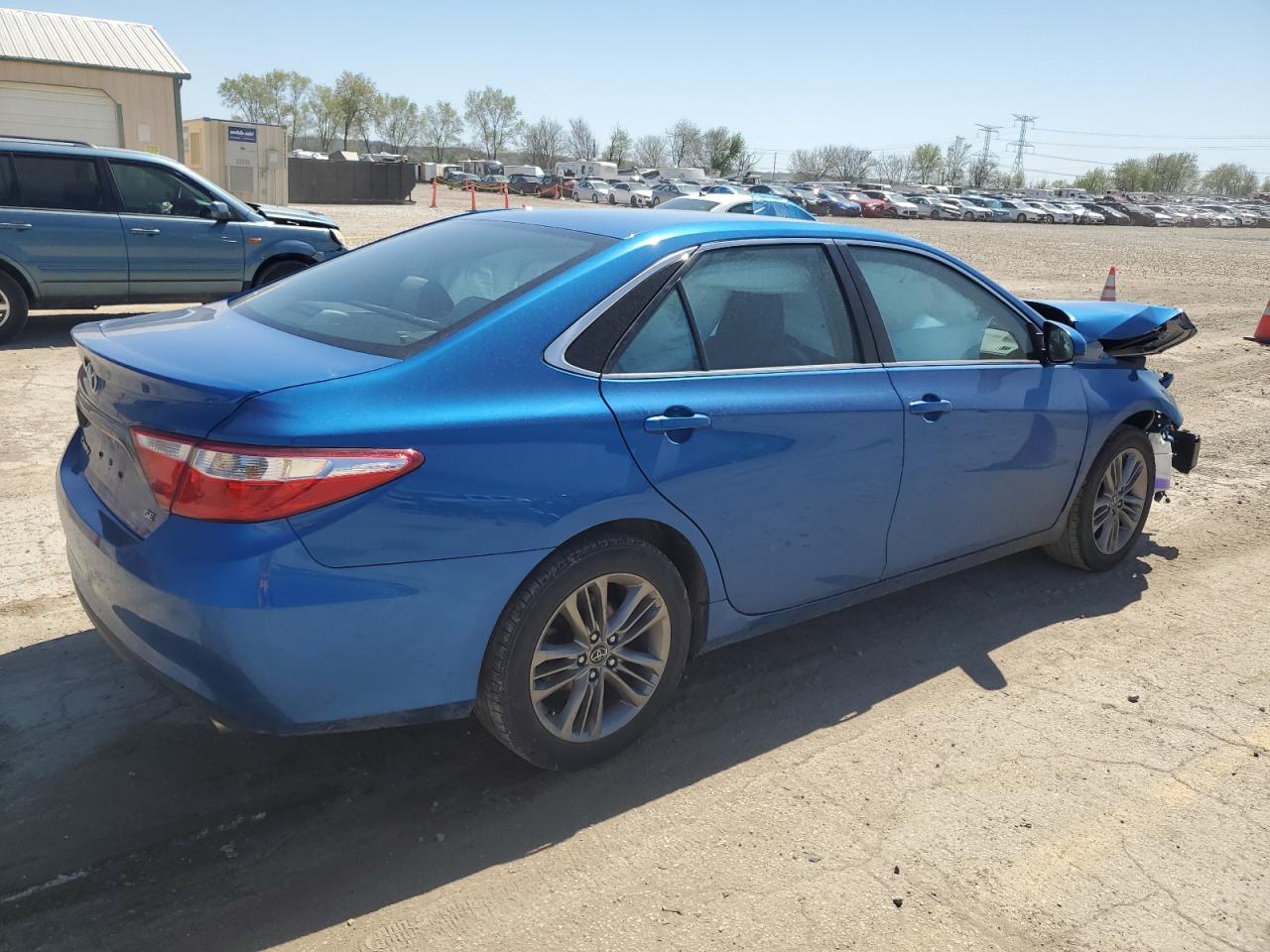 2017 TOYOTA CAMRY LE - Image 3
