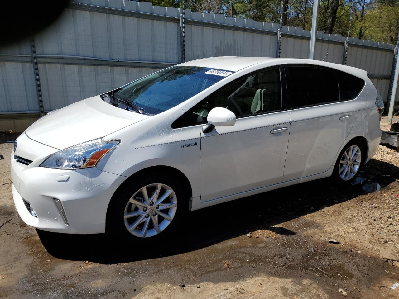 2013 TOYOTA PRIUS V car image