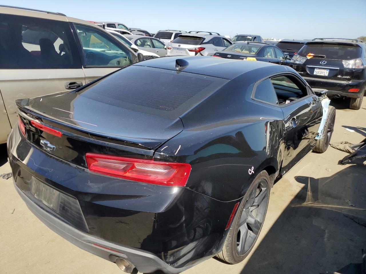 2018 CHEVROLET CAMARO LT - Image 3