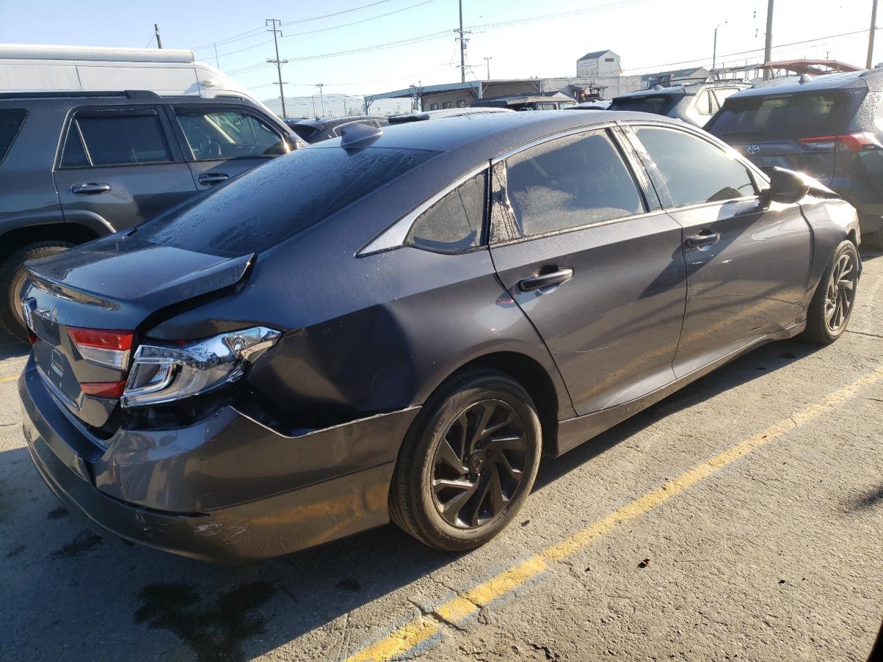 2018 HONDA ACCORD LX - Image 3