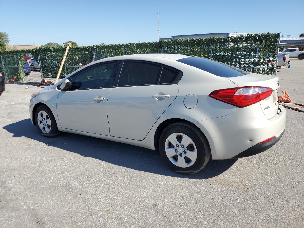 2015 KIA FORTE LX - Фото 2