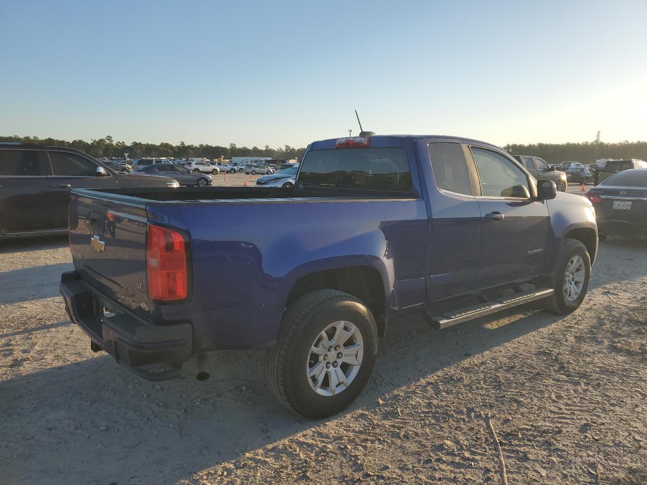 2016 CHEVROLET COLORADO L - Фото 3