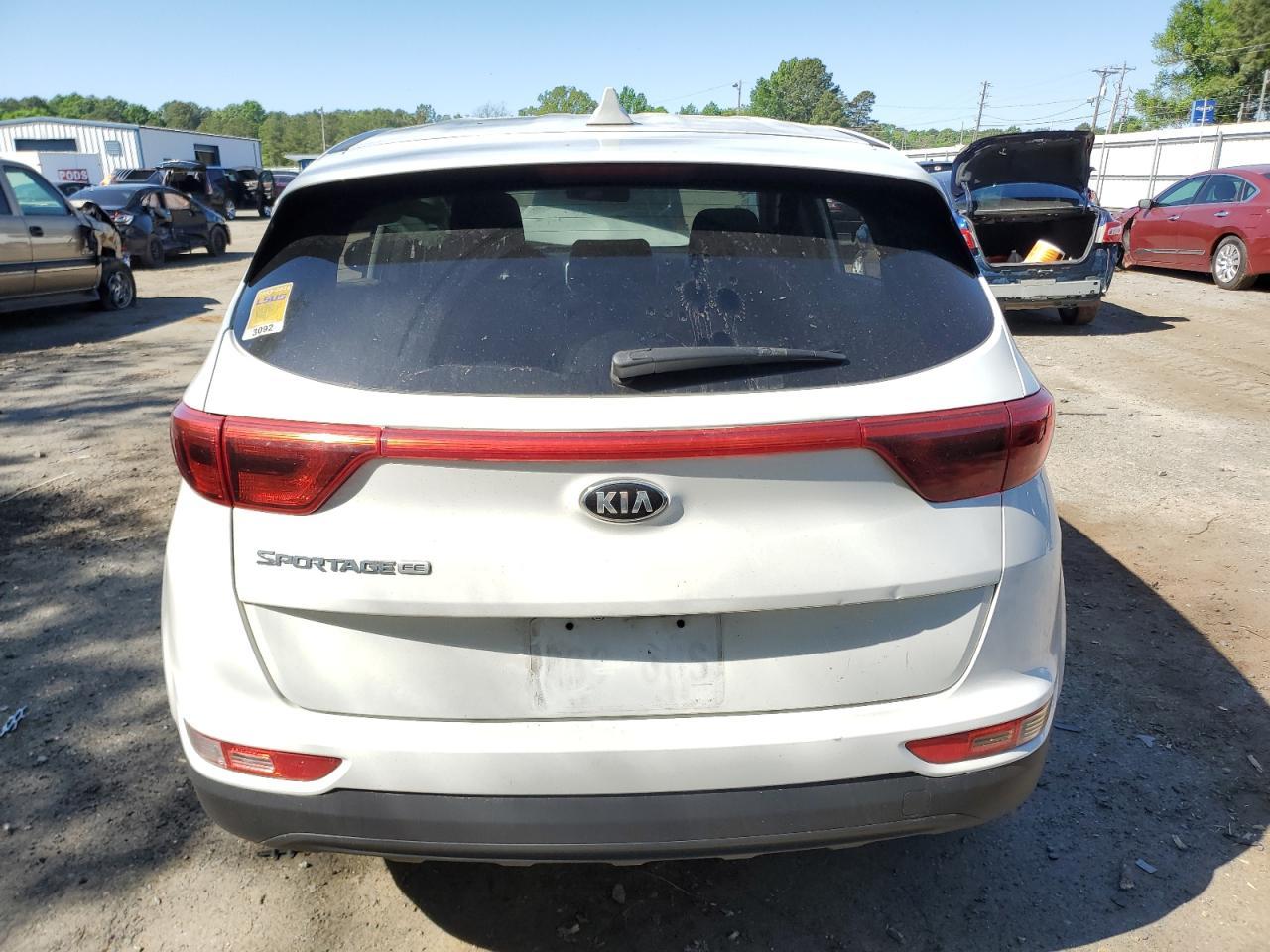 2017 KIA SPORTAGE L - Image 6
