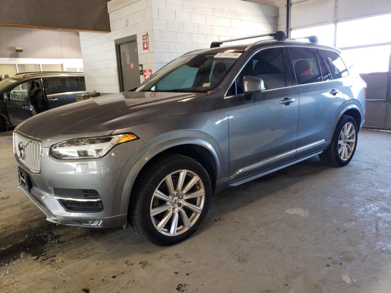 2016 VOLVO XC90 T6