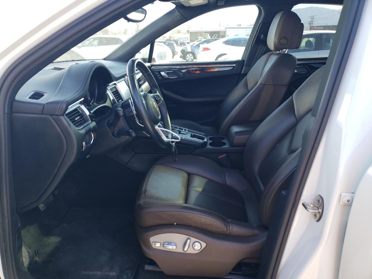 2015 PORSCHE MACAN S - Image 7