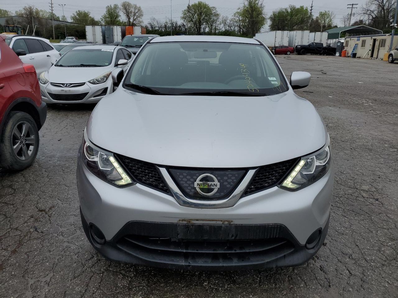 2018 NISSAN ROGUE SPOR - Фото 5