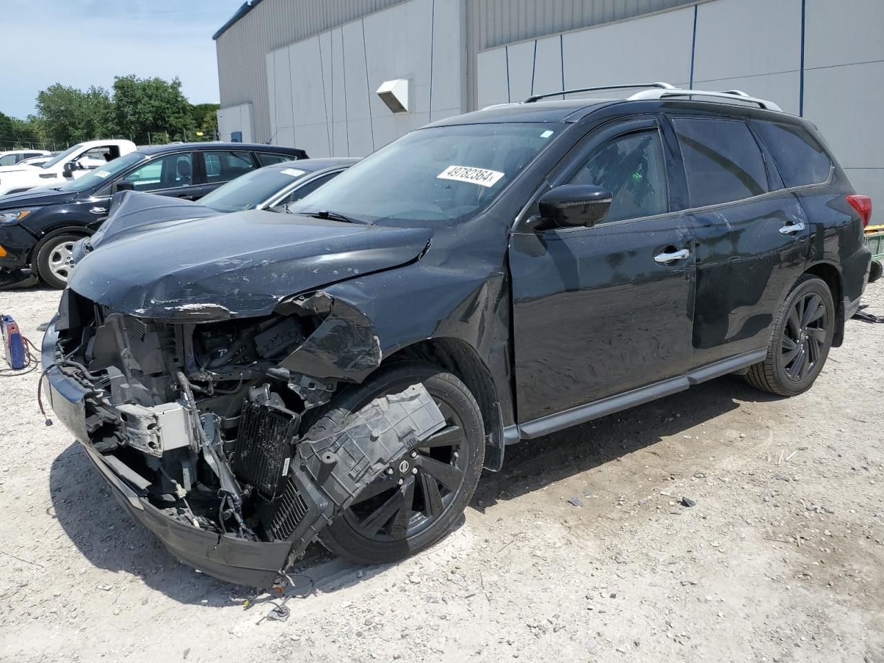 2017 NISSAN PATHFINDER
