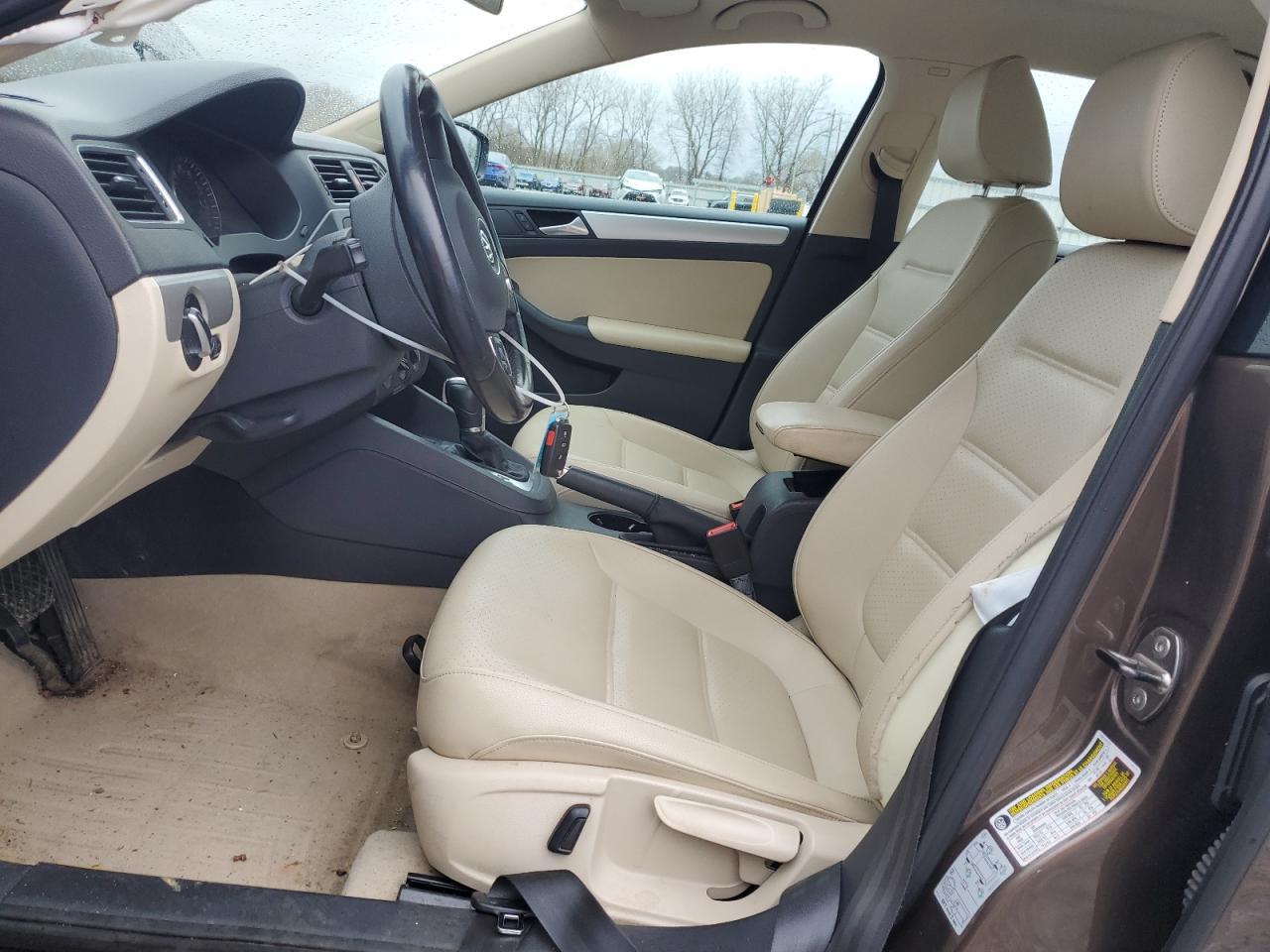 2014 VOLKSWAGEN JETTA SE - Image 7
