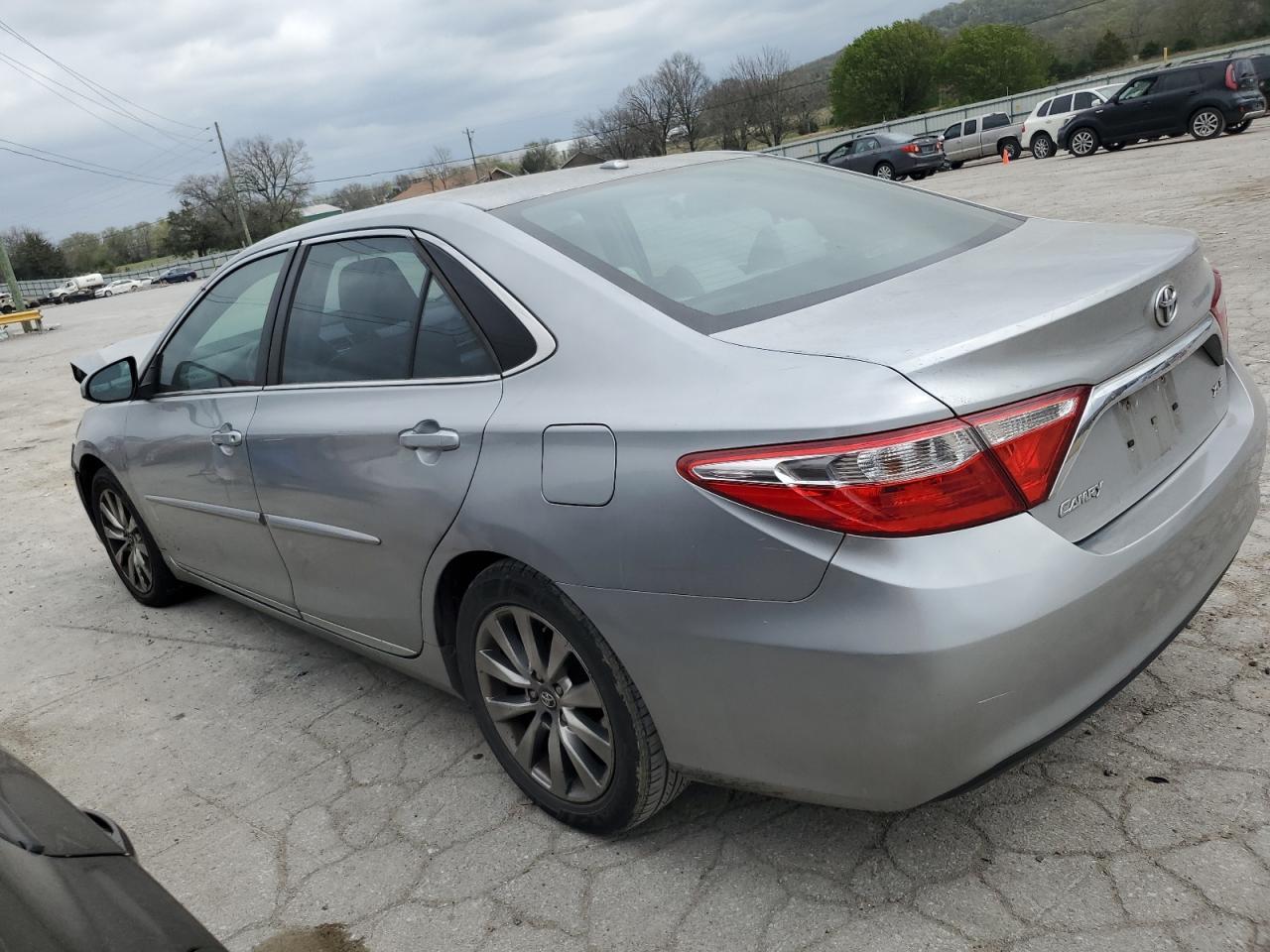 2016 TOYOTA CAMRY LE - Фото 2