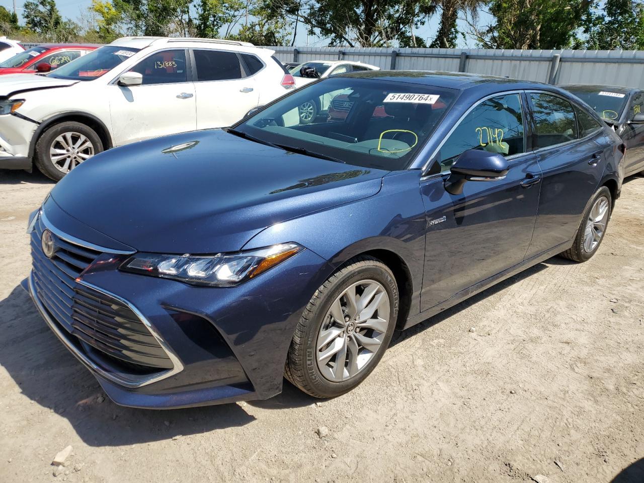 2020 TOYOTA AVALON XLE car image