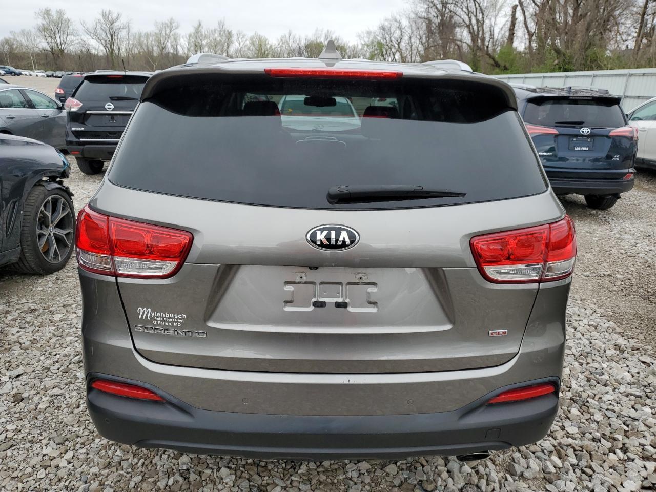 2016 KIA SORENTO LX - Image 6