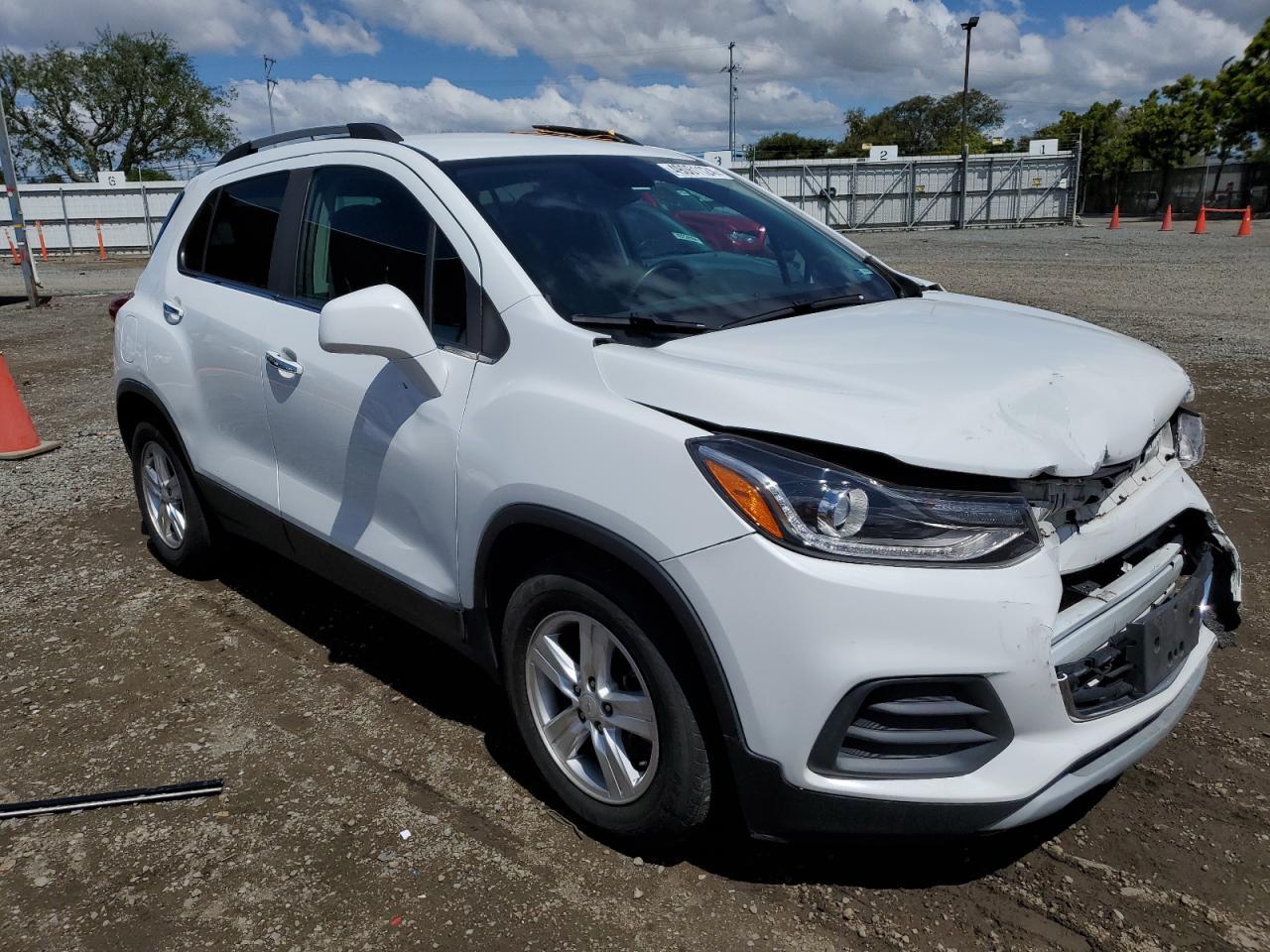 2019 CHEVROLET TRAX 1LT - Фото 4