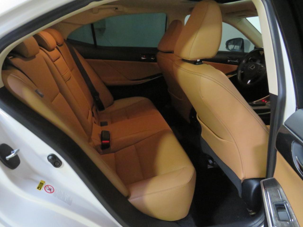 2014 LEXUS IS 250 - Фото 6