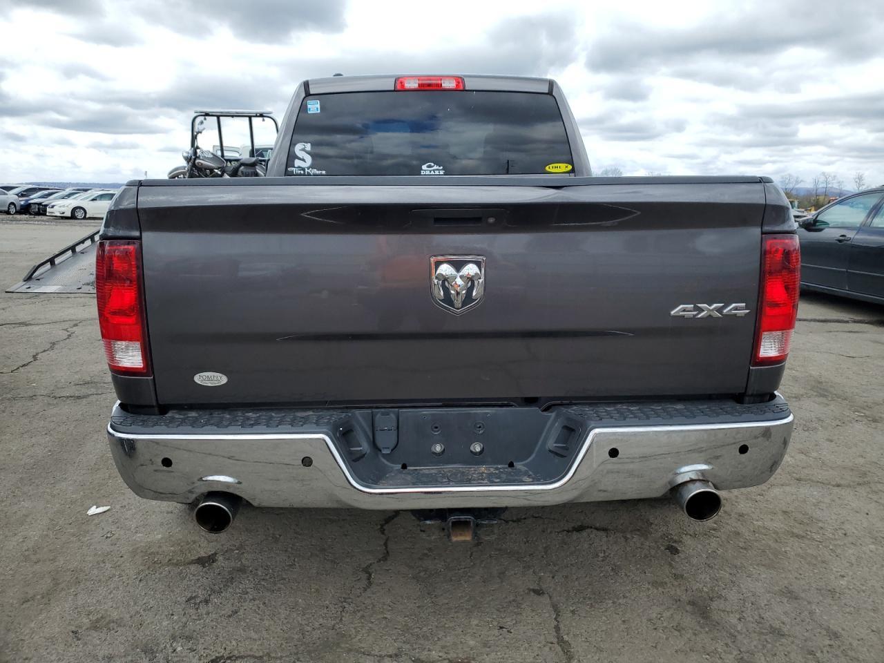 2014 RAM 1500 ST - Image 6