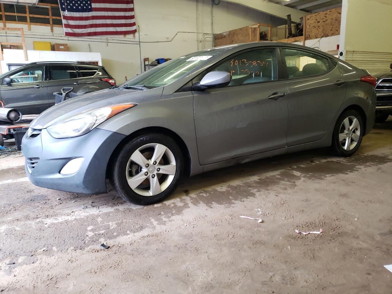 2013 HYUNDAI ELANTRA GL