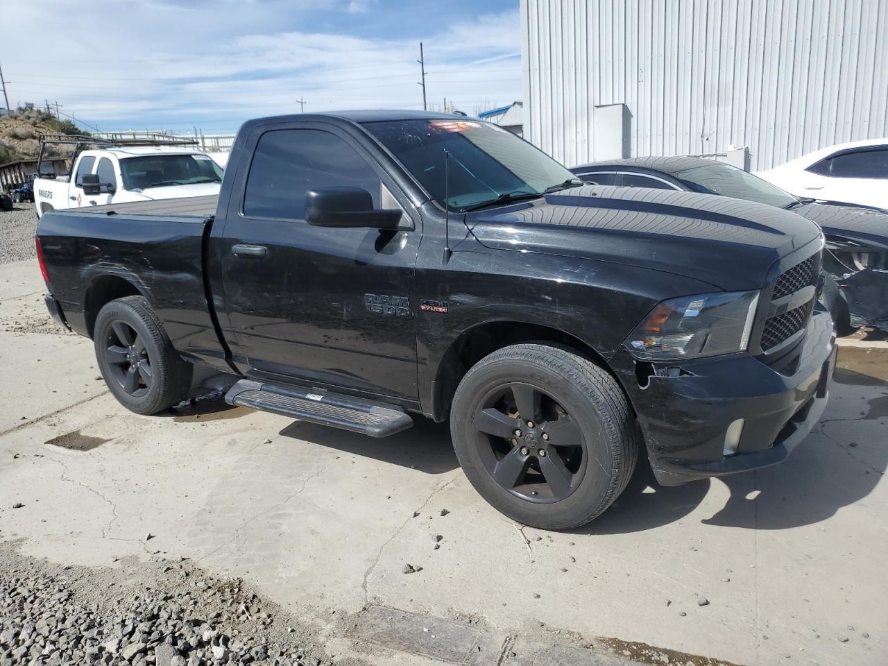 2017 RAM 1500 ST - Фото 4