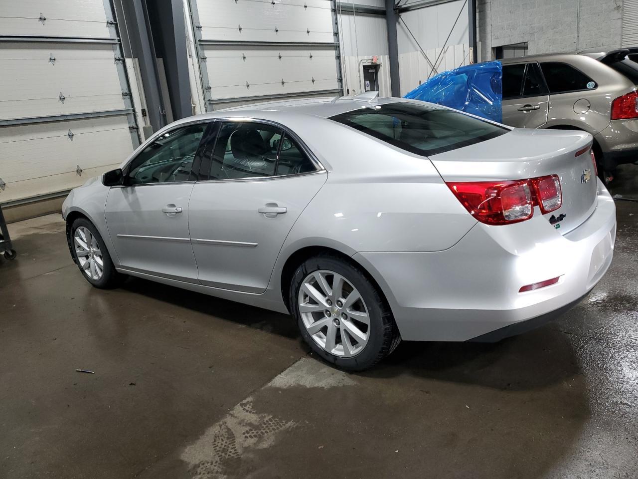 2015 CHEVROLET MALIBU 2LT - Image 2