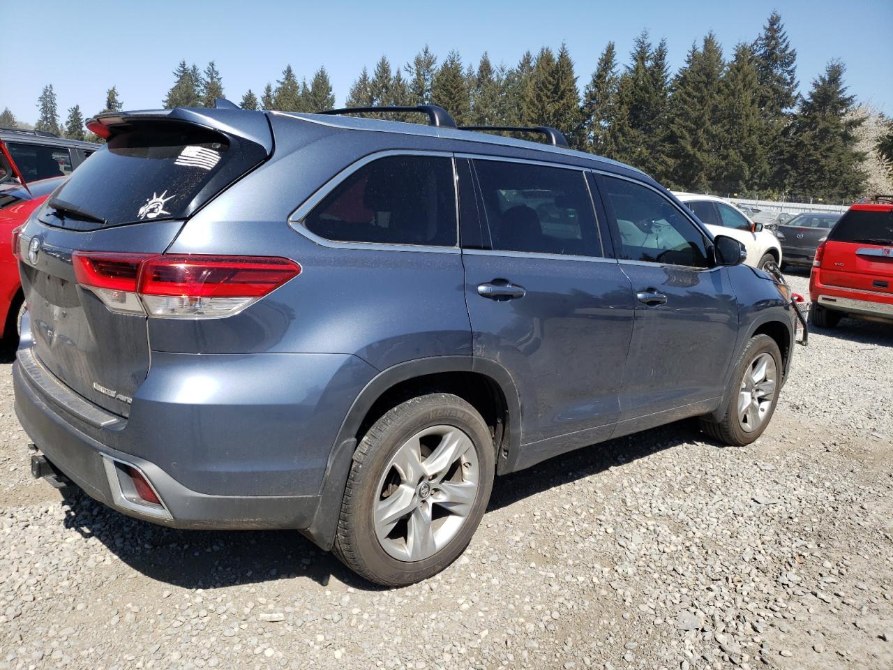 2019 TOYOTA HIGHLANDER - Фото 3